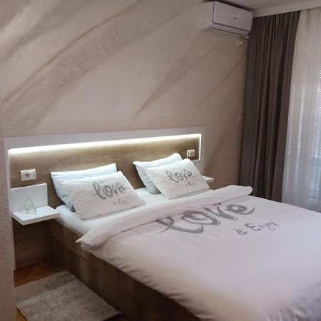 Apartments Dunja Novi Sad Bagian luar foto
