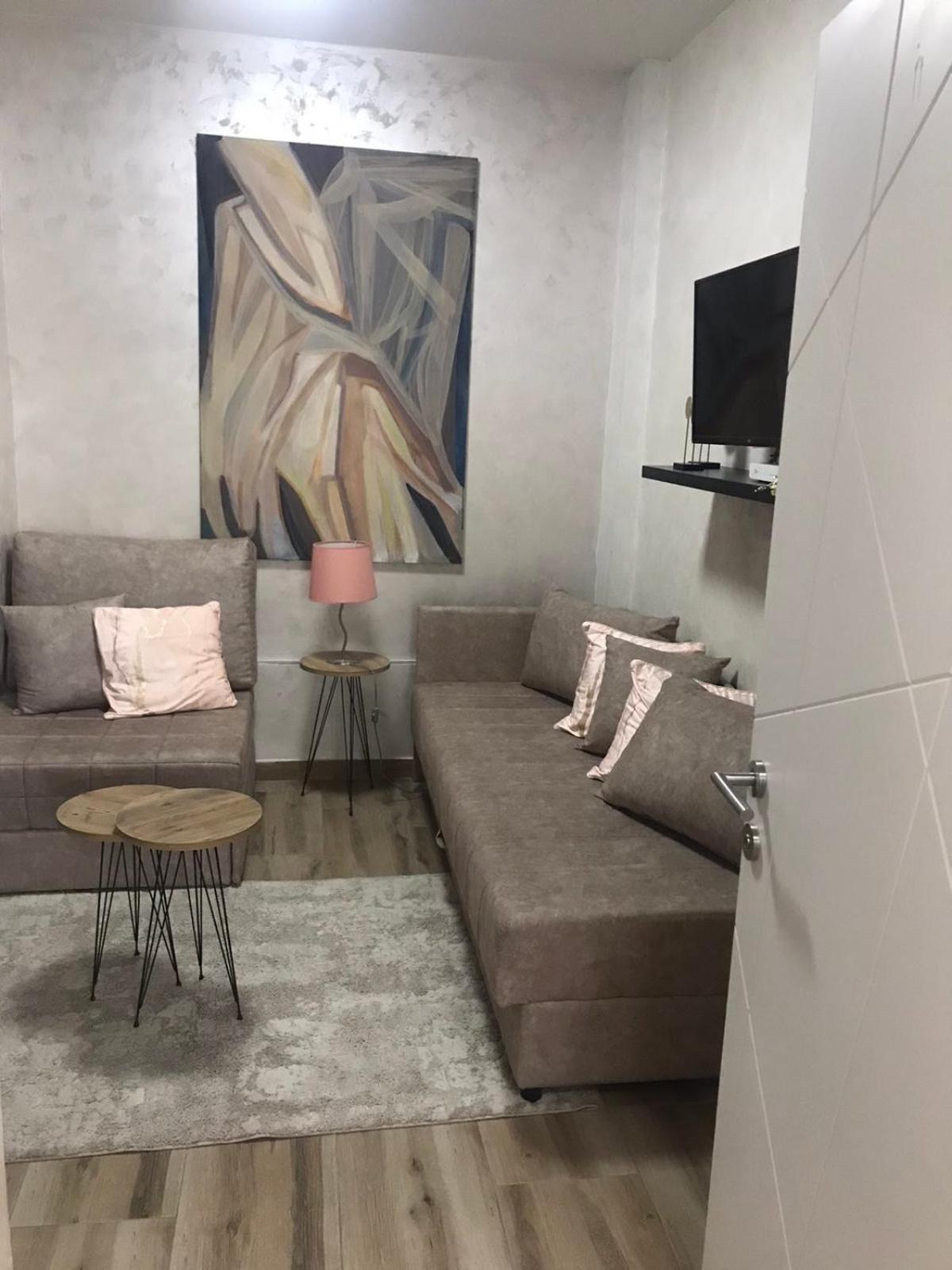 Apartments Dunja Novi Sad Bagian luar foto